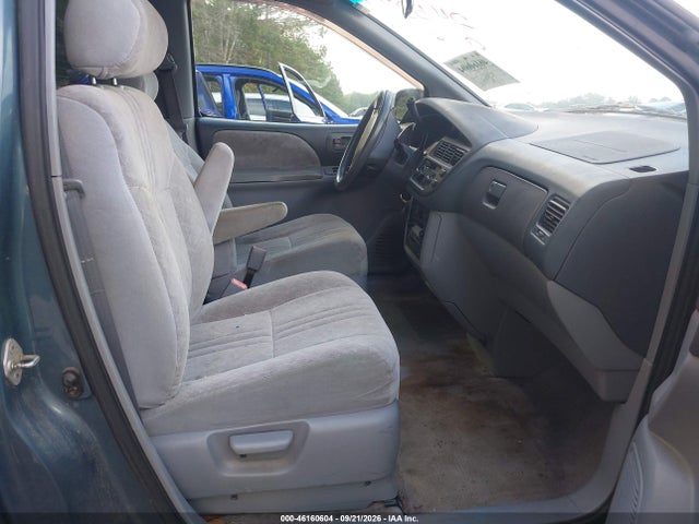 2000 Toyota Sienna Le მანქანა იყიდება აუქციონზე, vin: 4T3ZF13C8YU245377, აუქციონის ნომერი: 46160604
