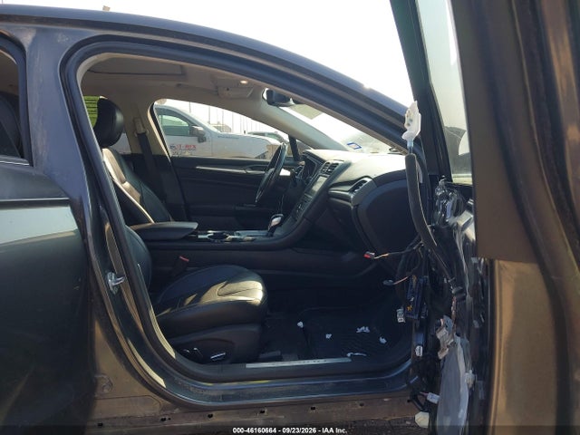 3FA6P0SU4GR327555 Ford Fusion Energi Titanium