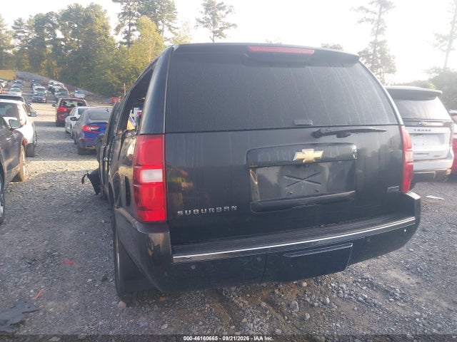 46160665 :رقم المزاد ، 1GNSKKE35BR357567 vin ، 2011 Chevrolet Suburban 1500 Ltz مزاد بيع