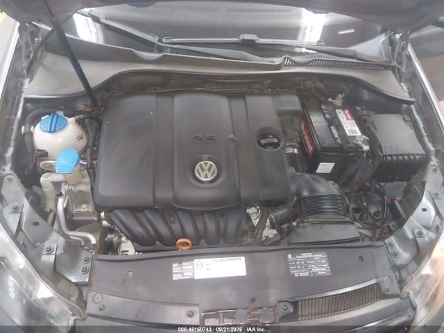 46160743 :رقم المزاد ، WVWAB7AJ8BW137282 vin ، 2011 Volkswagen Golf 2.5l 2-door مزاد بيع