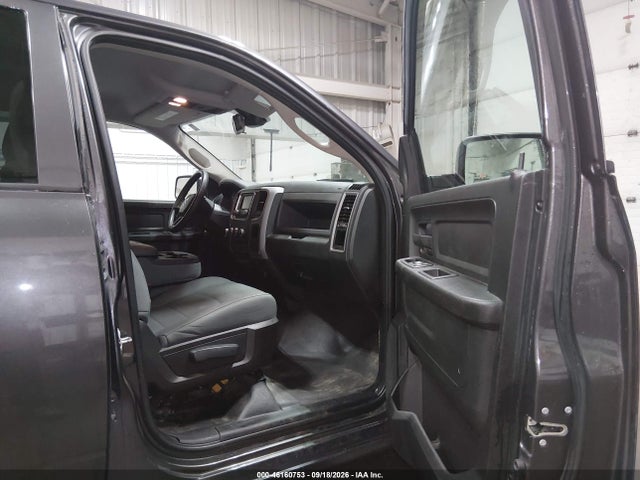 46160753 :رقم المزاد ، 1C6RR7KG0GS396100 vin ، 2016 Ram 1500 Tradesman مزاد بيع