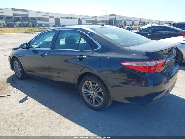 2015 Toyota Camry Se მანქანა იყიდება აუქციონზე, vin: 4T1BF1FK2FU005252, აუქციონის ნომერი: 46160755