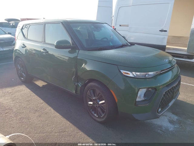 2021 Kia Soul Ex მანქანა იყიდება აუქციონზე, vin: KNDJ33AU7M7127615, აუქციონის ნომერი: 46160788