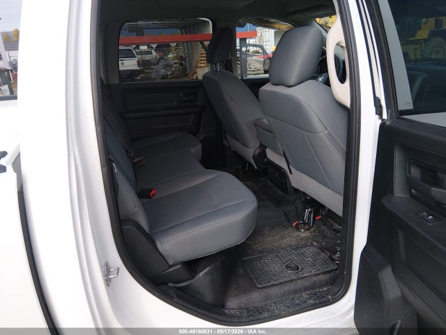 46160831 :رقم المزاد ، 1C6RR7KG3JS297178 vin ، 2018 Ram 1500 Tradesman  4x4 5'7 Box مزاد بيع
