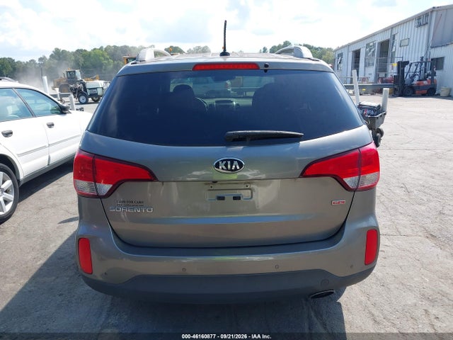 46160877 :رقم المزاد ، 5XYKTCA62FG572579 vin ، 2015 Kia Sorento Lx مزاد بيع
