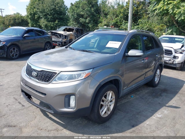 46160877 :رقم المزاد ، 5XYKTCA62FG572579 vin ، 2015 Kia Sorento Lx مزاد بيع