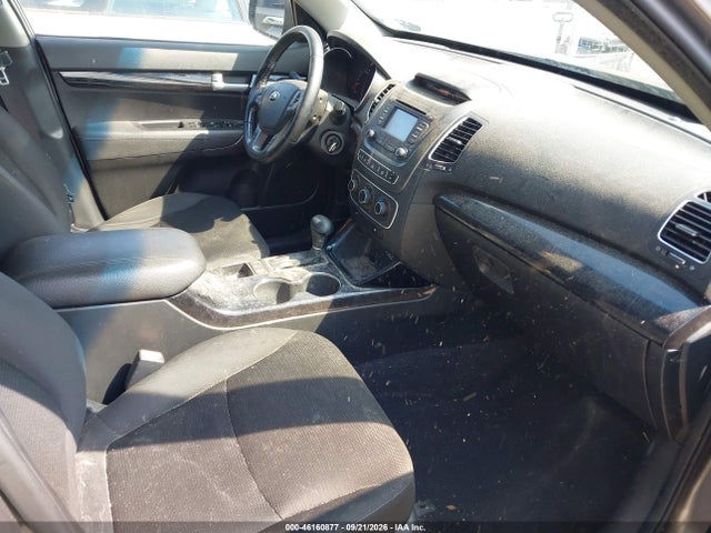 46160877 :رقم المزاد ، 5XYKTCA62FG572579 vin ، 2015 Kia Sorento Lx مزاد بيع