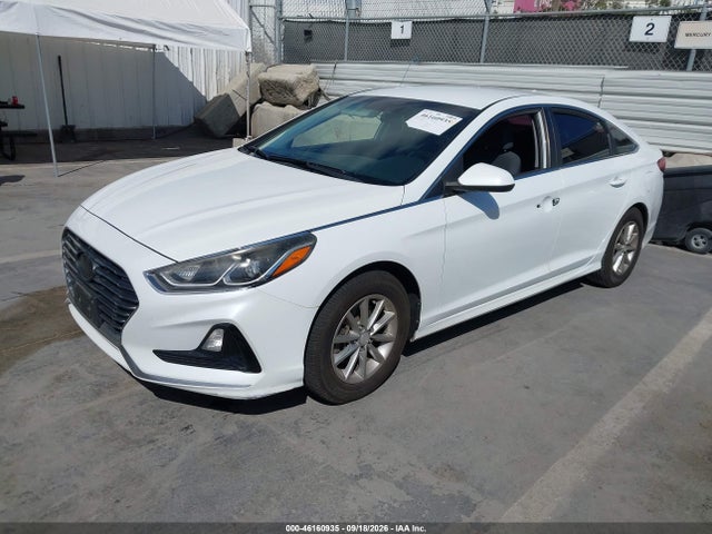 Hyundai SONATA SE 2018 5NPE24AF1JH598288 Image 2