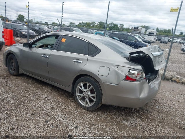 Auction sale of the 2014 Nissan Altima 2.5 S, vin: 1N4AL3AP3EC114031, lot number: 46160954