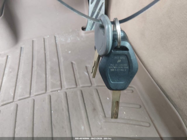 46160994 :رقم المزاد ، WBAAN374X1NJ10961 vin ، 2001 Bmw 325i مزاد بيع