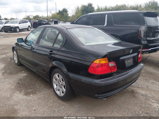 46160994 :رقم المزاد ، WBAAN374X1NJ10961 vin ، 2001 Bmw 325i مزاد بيع