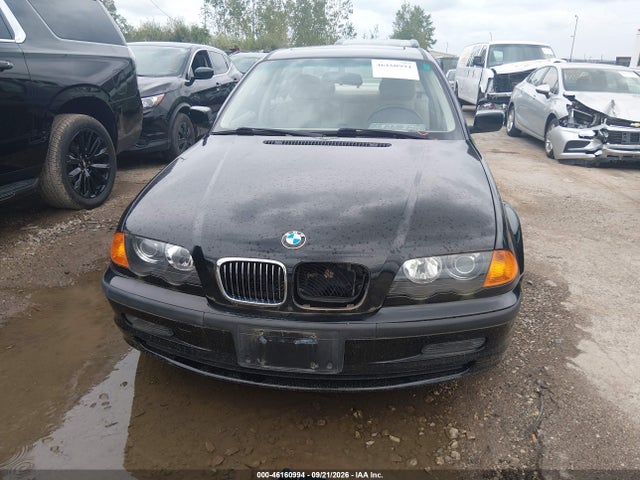 46160994 :رقم المزاد ، WBAAN374X1NJ10961 vin ، 2001 Bmw 325i مزاد بيع
