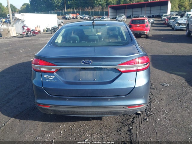 46161027 :رقم المزاد ، 3FA6P0H71JR226725 vin ، 2018 Ford Fusion Se مزاد بيع
