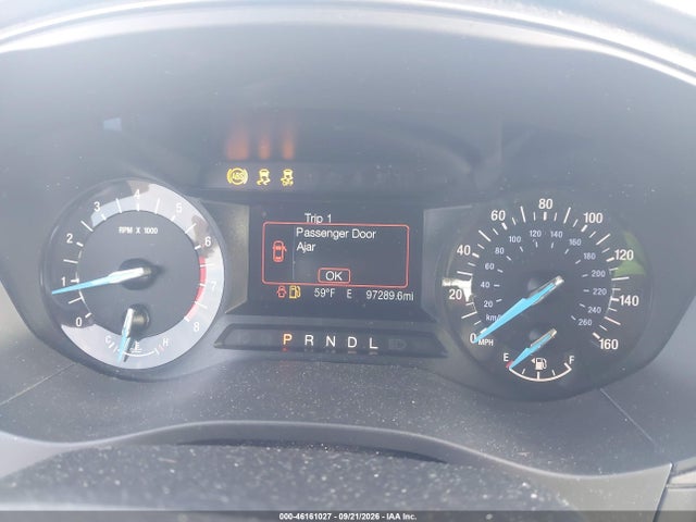 46161027 :رقم المزاد ، 3FA6P0H71JR226725 vin ، 2018 Ford Fusion Se مزاد بيع