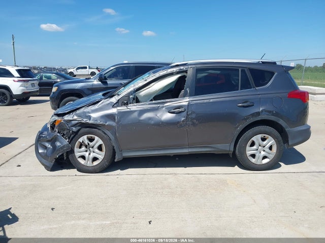 Toyota RAV4 LE 2014 JTMZFREV3EJ000803 Image 13