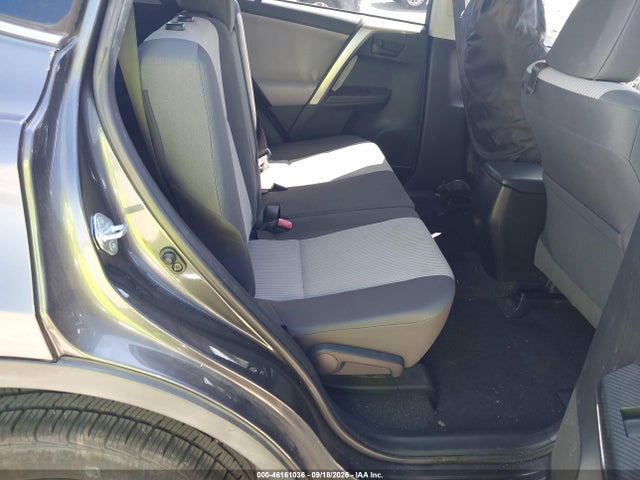 Toyota RAV4 LE 2014 JTMZFREV3EJ000803 Image 5