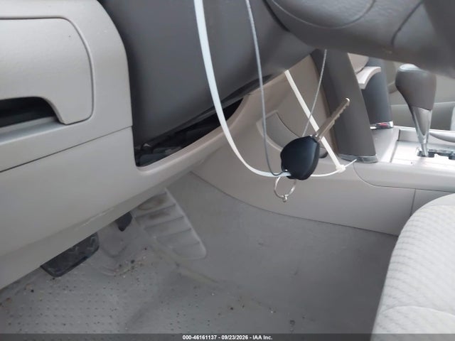 2008 Toyota Camry Le მანქანა იყიდება აუქციონზე, vin: 4T4BE46K78R018706, აუქციონის ნომერი: 46161137