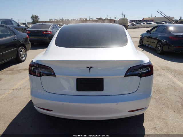 46161250 :رقم المزاد ، 5YJ3E1EA2NF374673 vin ، 2022 Tesla Model 3 Rear-wheel Drive مزاد بيع
