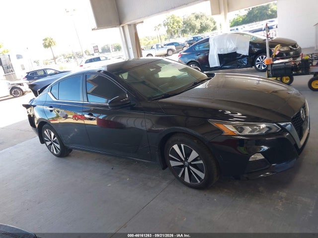 46161263 :رقم المزاد ، 1N4BL4DVXNN341743 vin ، 2022 Nissan Altima Sv Fwd مزاد بيع