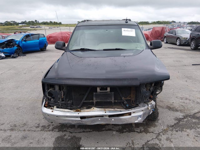 46161297 :رقم المزاد ، 3GNFK16Z93G162216 vin ، 2003 Chevrolet Suburban 1500 Lt مزاد بيع