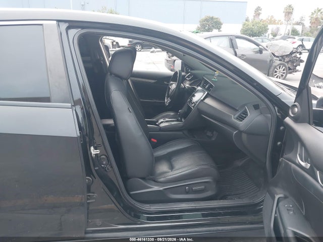 46161330 :رقم المزاد ، 19XFC1F93HE202492 vin ، 2017 Honda Civic Touring مزاد بيع