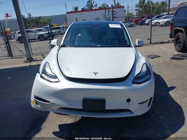 Tesla Model Y Long Range 2022 7SAYGDEE0NF353733 Image 11