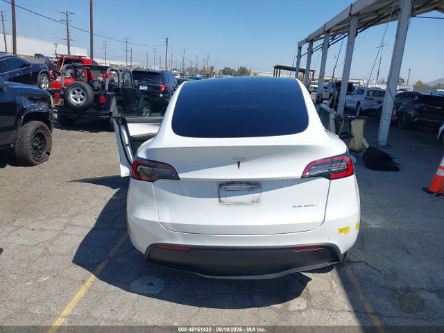 Tesla Model Y Long Range 2022 7SAYGDEE0NF353733 Image 15