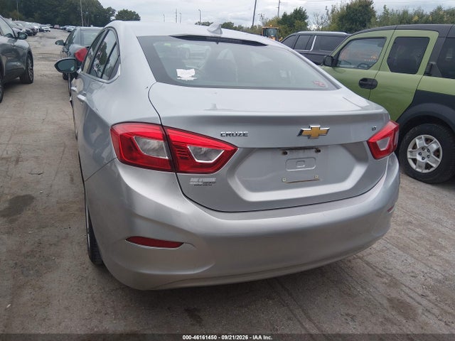 Продаж на аукціоні авто 2018 Chevrolet Cruze Lt Auto, vin: 1G1BE5SM1J7174152, номер лоту: 46161450