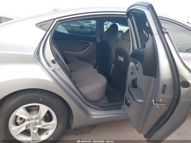 46161475 :رقم المزاد ، 5NPDH4AE1FH585792 vin ، 2015 Hyundai Elantra Se مزاد بيع