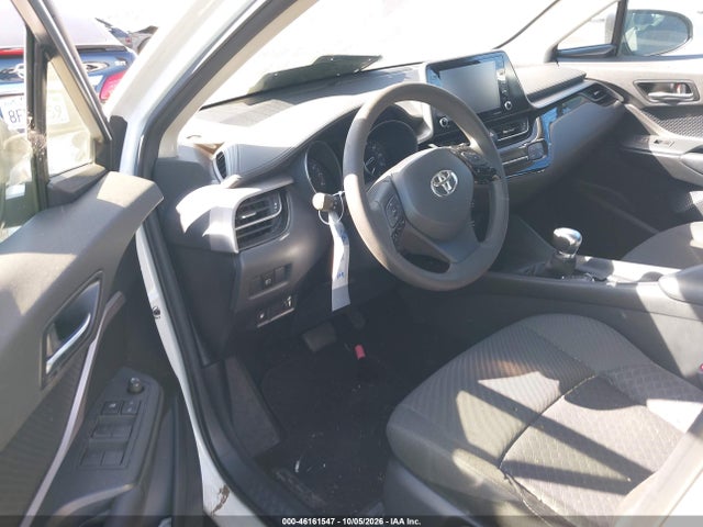 2021 Toyota C-hr Le მანქანა იყიდება აუქციონზე, vin: JTNKHMBX1M1100042, აუქციონის ნომერი: 46161547