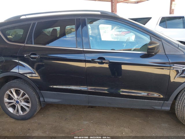 Aukcja sprzedaży 2018 Ford Escape Se, vin: 1FMCU9GD2JUC77527, numer aukcji: 46161595