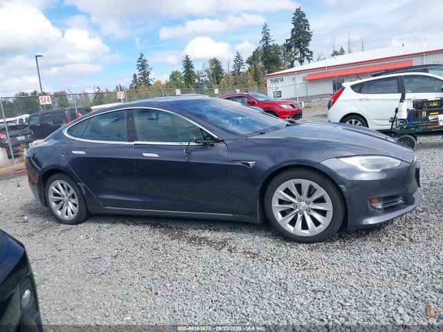2017 Tesla Model S 100d/60d/75d/90d/p100d მანქანა იყიდება აუქციონზე, vin: 5YJSA1E23HF201233, აუქციონის ნომერი: 46161675