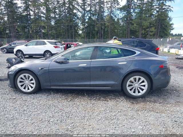 2017 Tesla Model S 100d/60d/75d/90d/p100d მანქანა იყიდება აუქციონზე, vin: 5YJSA1E23HF201233, აუქციონის ნომერი: 46161675