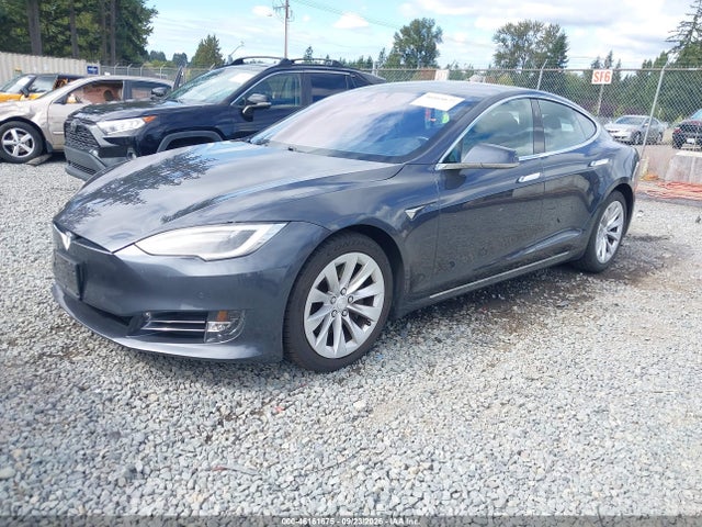 2017 Tesla Model S 100d/60d/75d/90d/p100d მანქანა იყიდება აუქციონზე, vin: 5YJSA1E23HF201233, აუქციონის ნომერი: 46161675