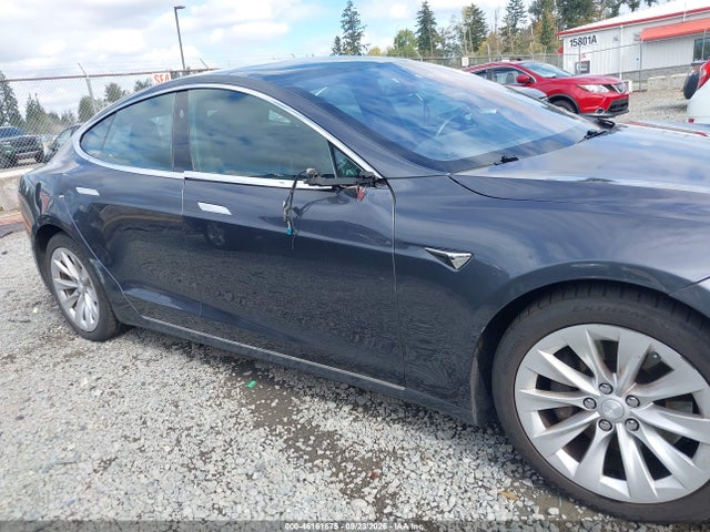 2017 Tesla Model S 100d/60d/75d/90d/p100d მანქანა იყიდება აუქციონზე, vin: 5YJSA1E23HF201233, აუქციონის ნომერი: 46161675