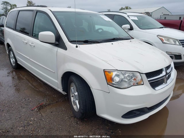 46161711 :رقم المزاد ، 2C4RDGCGXDR611615 vin ، 2013 Dodge Grand Caravan Sxt مزاد بيع