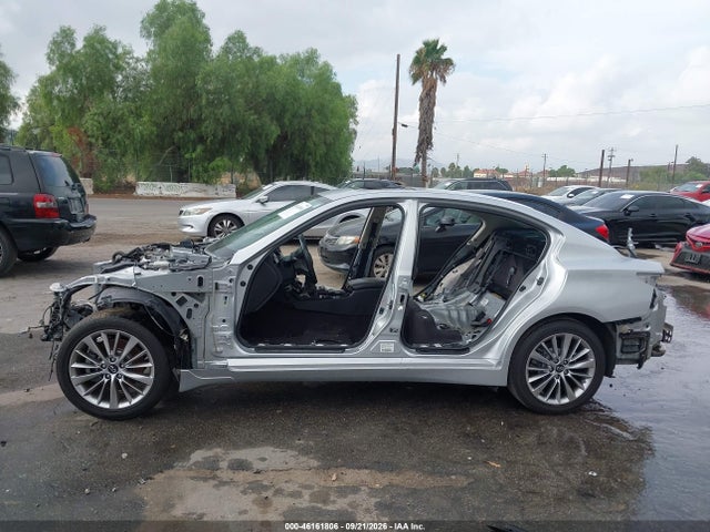 46161806 :رقم المزاد ، JN1EV7AP9JM590580 vin ، 2018 Infiniti Q50 3.0t Luxe مزاد بيع
