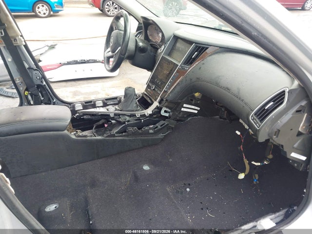 46161806 :رقم المزاد ، JN1EV7AP9JM590580 vin ، 2018 Infiniti Q50 3.0t Luxe مزاد بيع