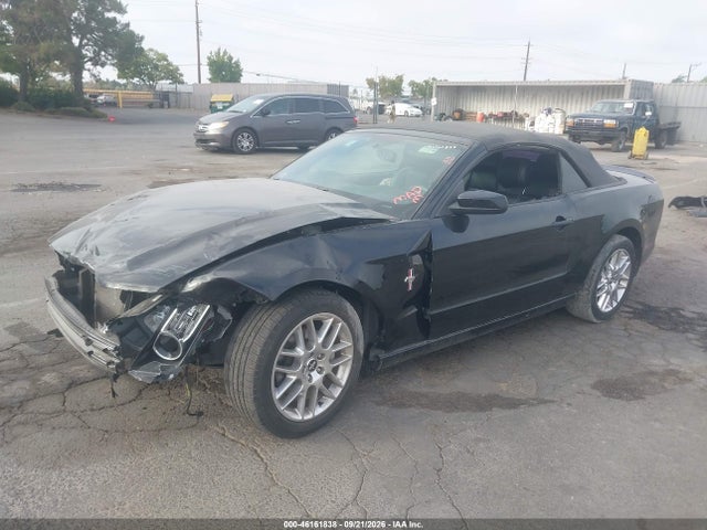 Продажа на аукционе авто 2014 Ford Mustang V6 Premium, vin: 1ZVBP8EM6E5285311, номер лота: 46161838