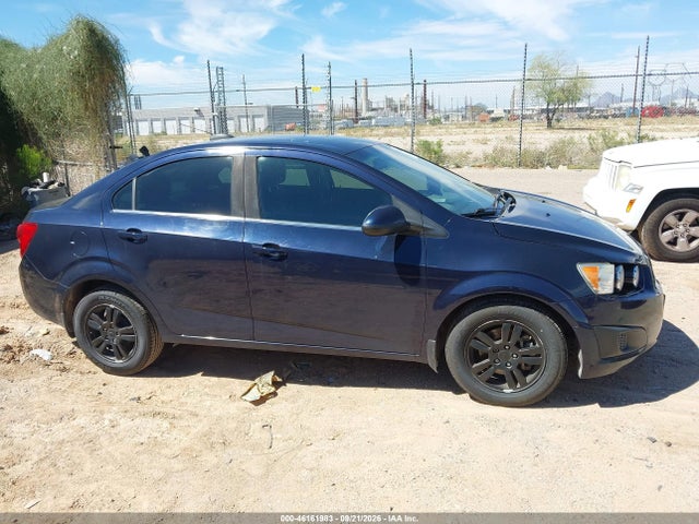 Chevrolet SONIC LT 2015 1G1JC5SH5F4215525 Image 13