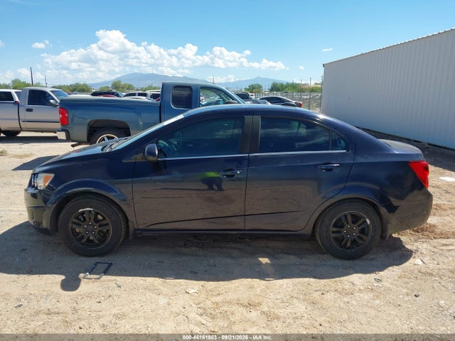 Chevrolet SONIC LT 2015 1G1JC5SH5F4215525 Image 14