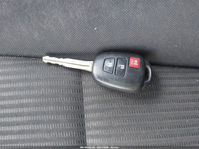 46162126 :رقم المزاد ، JTMZFREV3JJ155779 vin ، 2018 Toyota Rav4 Le مزاد بيع