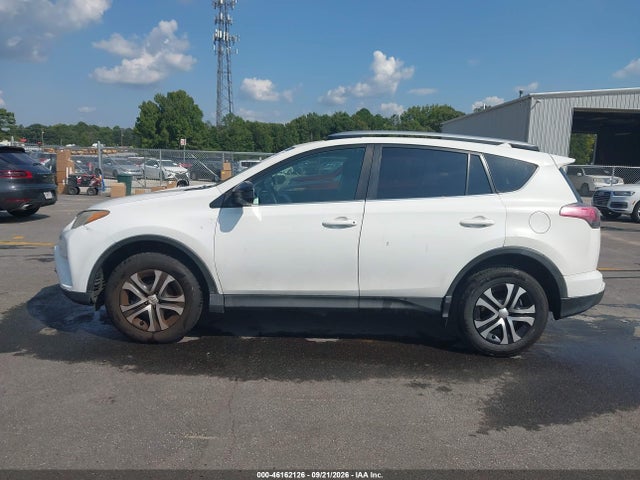 46162126 :رقم المزاد ، JTMZFREV3JJ155779 vin ، 2018 Toyota Rav4 Le مزاد بيع