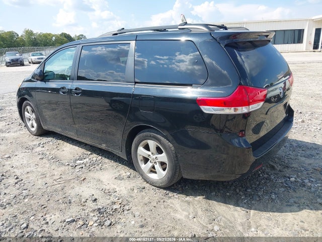 2012 Toyota Sienna Le V6 8 Passenger მანქანა იყიდება აუქციონზე, vin: 5TDKK3DC5CS195782, აუქციონის ნომერი: 46162137