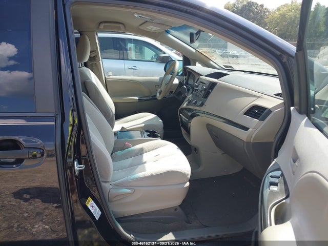 2012 Toyota Sienna Le V6 8 Passenger მანქანა იყიდება აუქციონზე, vin: 5TDKK3DC5CS195782, აუქციონის ნომერი: 46162137