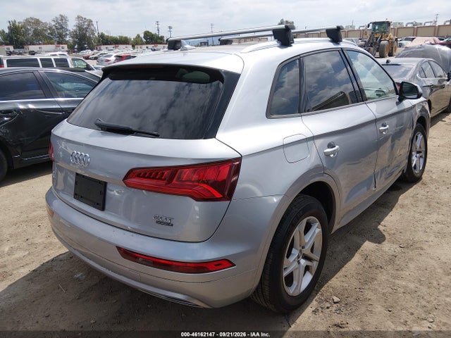 WA1ANAFY5J2044665 Audi Q5 2.0t Premium/2.0t Tech Premium