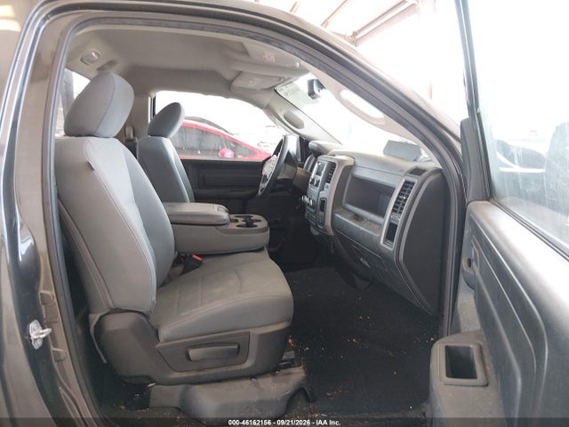 2019 Ram 1500 Classic Tradesman  4x2 8' Box მანქანა იყიდება აუქციონზე, vin: 3C6JR6DT8KG729693, აუქციონის ნომერი: 46162156