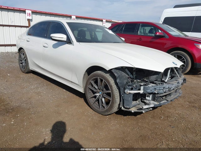 46162192 :رقم المزاد ، 3MW5R7J01L8B23011 vin ، 2020 Bmw 330i Xdrive مزاد بيع