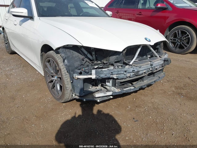 46162192 :رقم المزاد ، 3MW5R7J01L8B23011 vin ، 2020 Bmw 330i Xdrive مزاد بيع
