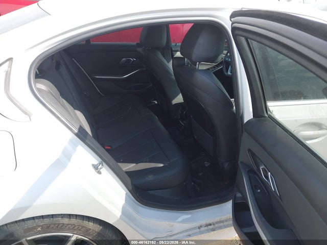 46162192 :رقم المزاد ، 3MW5R7J01L8B23011 vin ، 2020 Bmw 330i Xdrive مزاد بيع